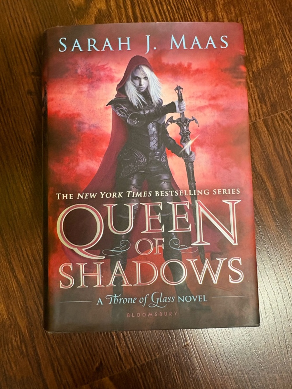 Queen of Shadows Throne of Glass first edition hardcover Book by Sarah J Maas